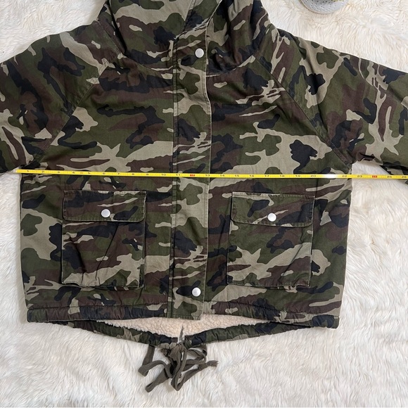 UNIF Sherpa Lined Bomber Jacket size M - Picture 12 of 12